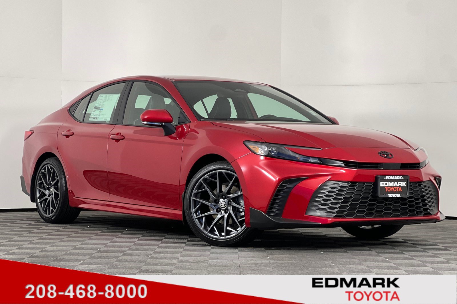 2026 Toyota Camry SE's photo
