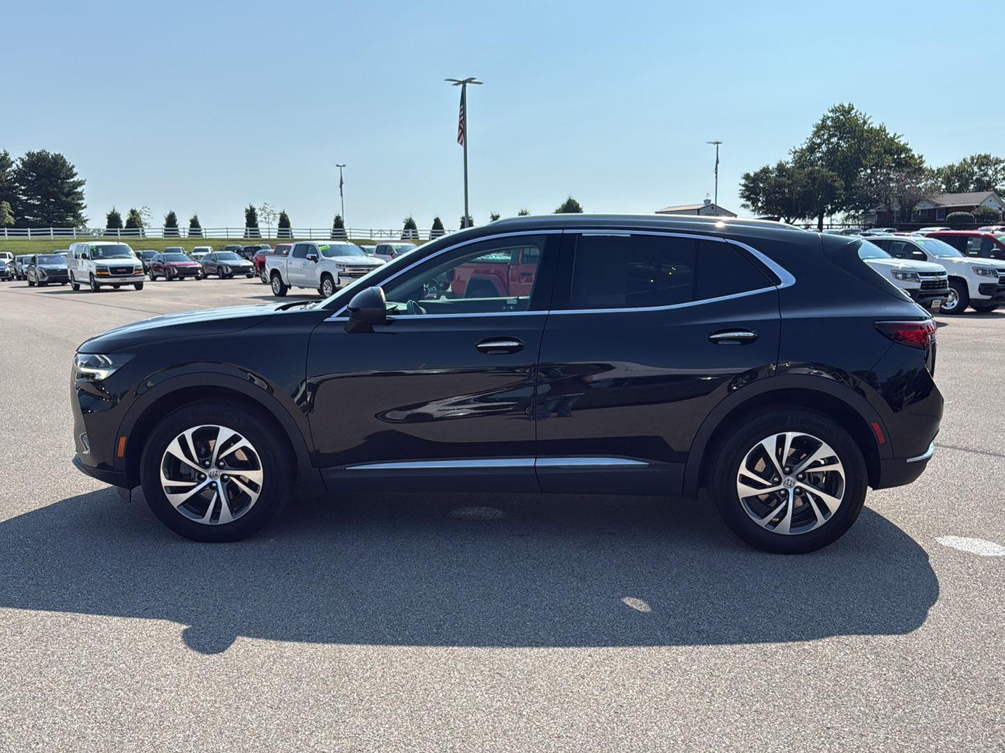 2022 Buick Envision Essence photo 3