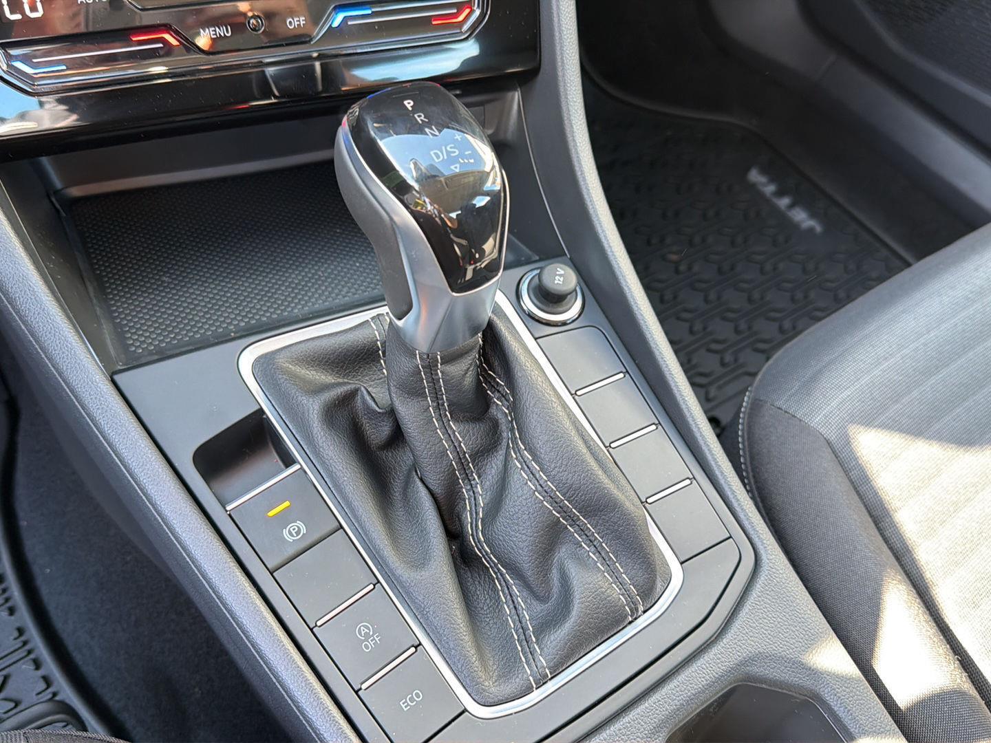2025 Volkswagen Jetta 1.5T S photo 19
