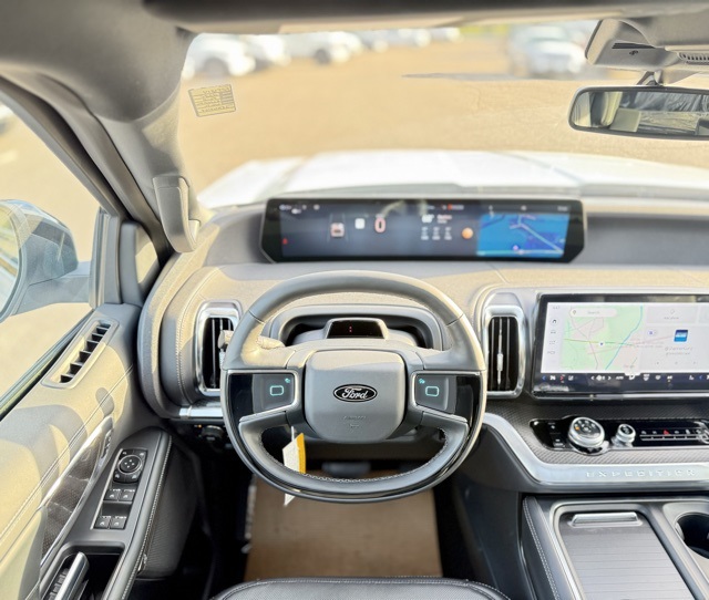 2025 Ford Expedition MAX Platinum photo 19