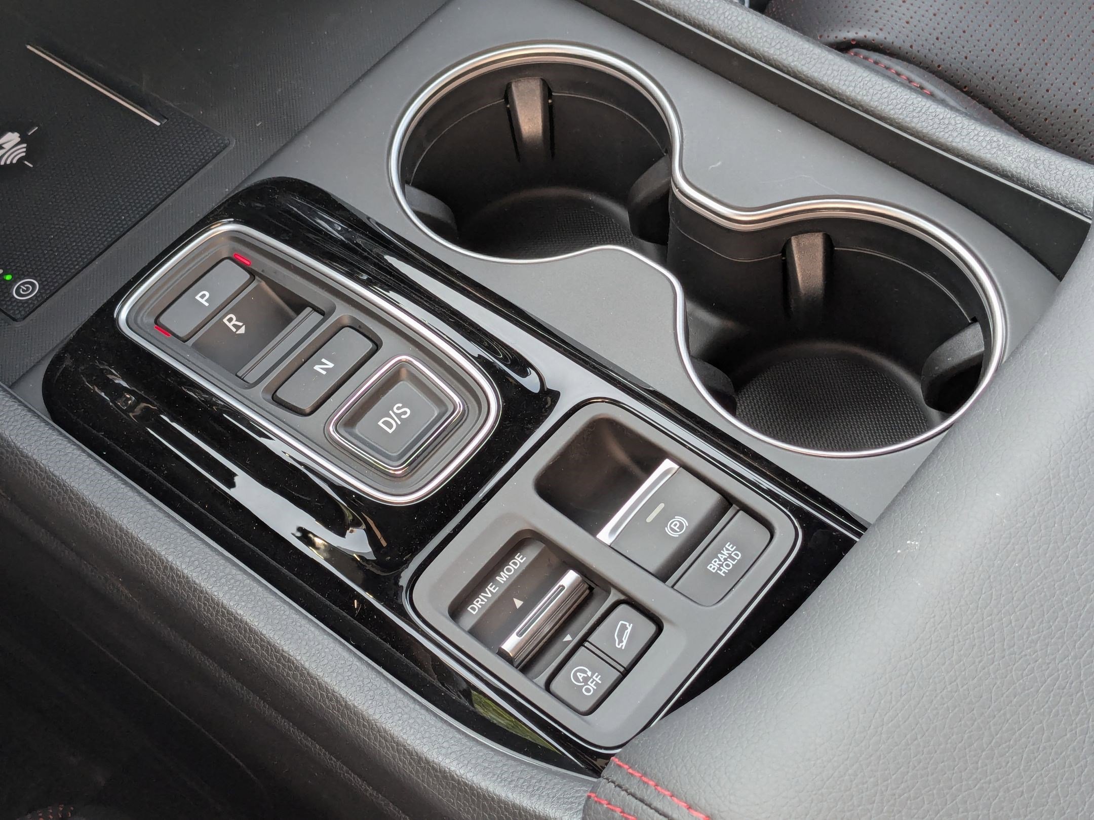 2025 Honda Pilot Black Edition photo 13