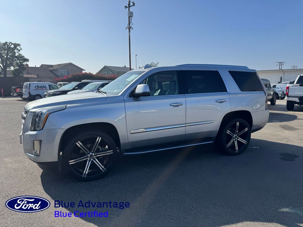 2018 Cadillac Escalade Luxury's photo