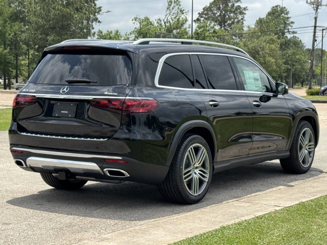 2025 Mercedes Benz GLS 450 4MATIC photo 3