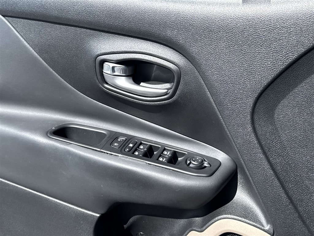 2016 Jeep Renegade Limited photo 20
