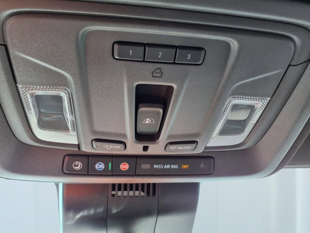 2025 Chevrolet Silverado 1500 LT photo 23
