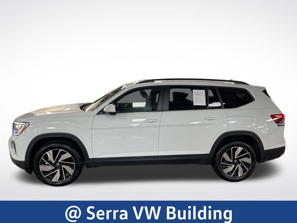 2024 Volkswagen Atlas SE Technology photo 2