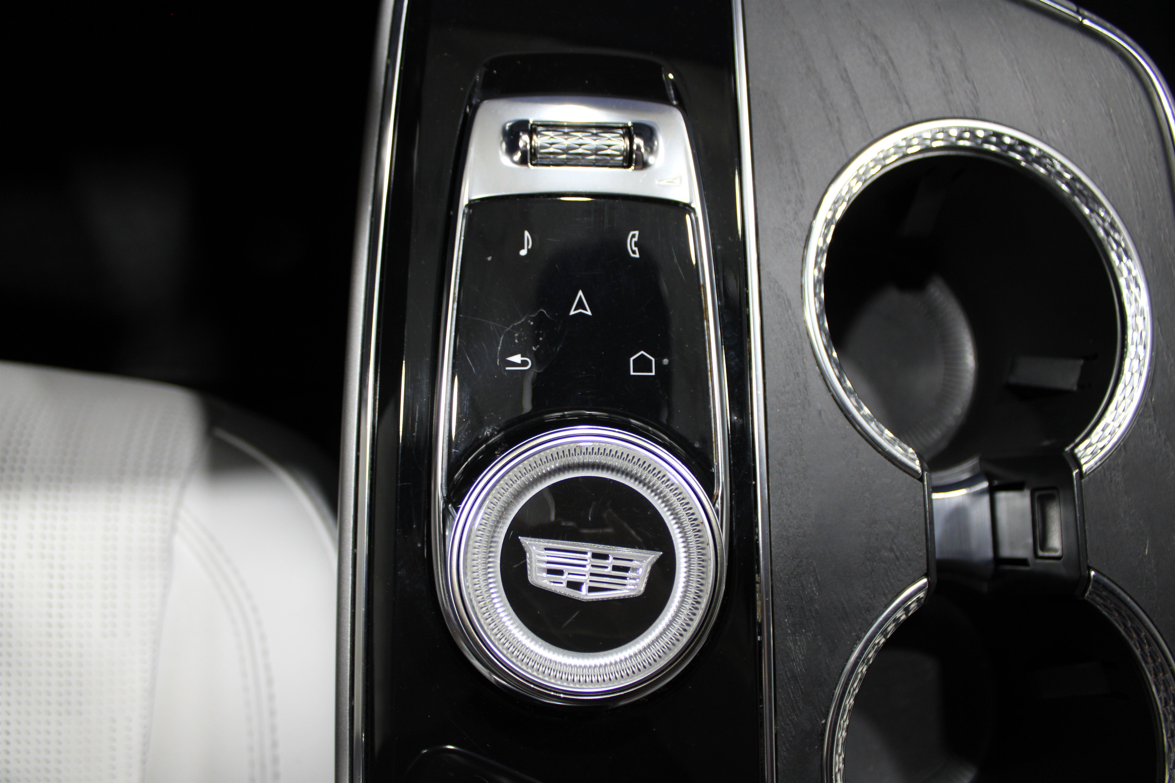 2023 Cadillac Lyriq Luxury photo 16