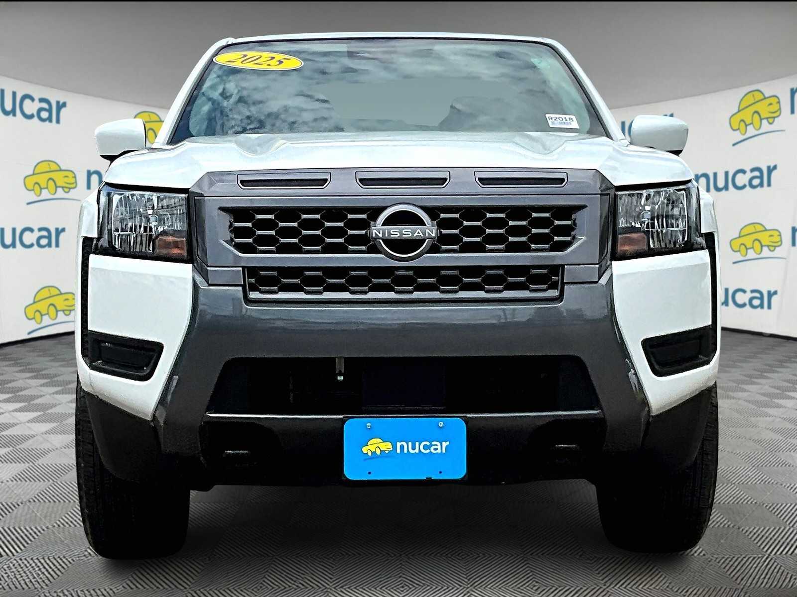 2025 Nissan Frontier SV photo 2