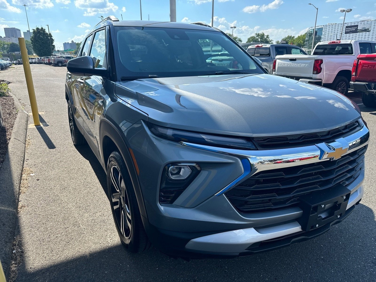 2026 Chevrolet Trailblazer LT photo 3