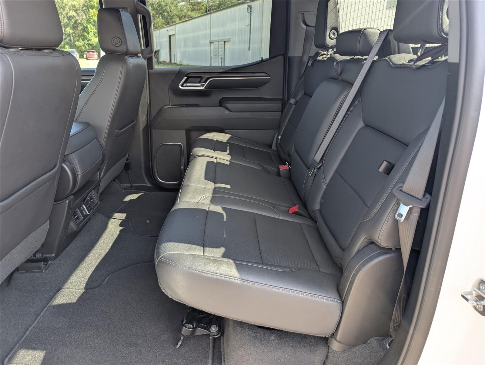 2024 Gmc Sierra 1500 SLT photo 30