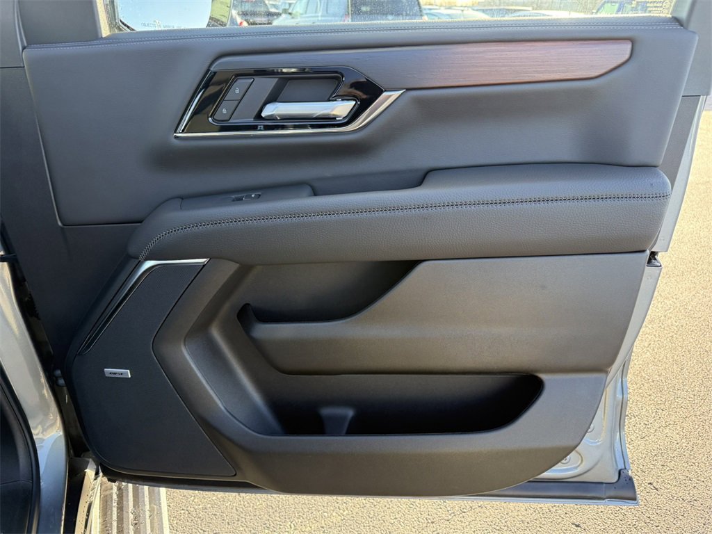 2026 GMC YUKON XL - Image 37