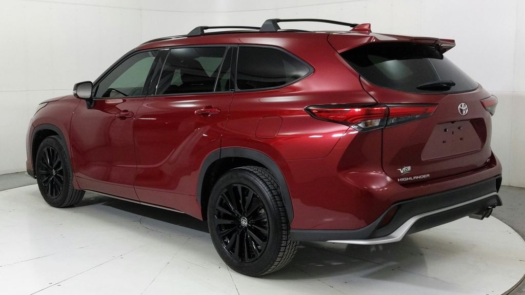 2023 Toyota Highlander XSE photo 4
