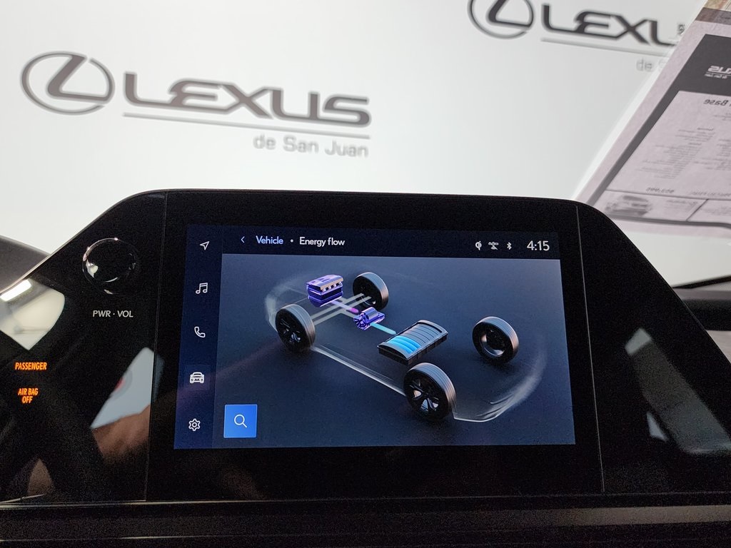 2025 Lexus UX photo 20