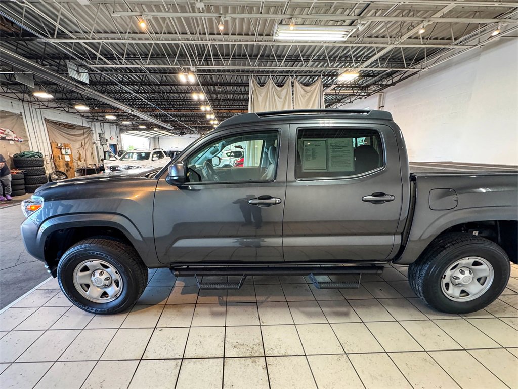 2022 Toyota Tacoma SR V6 photo 9