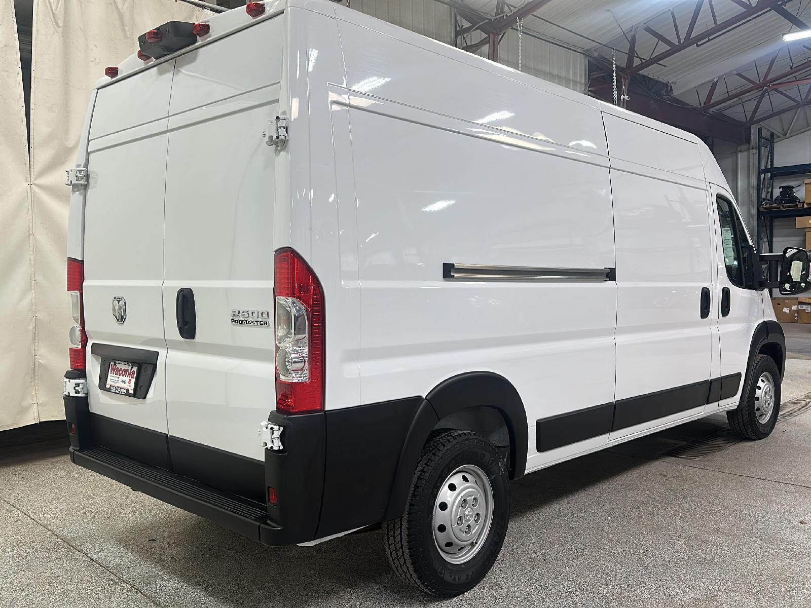 2023 Ram ProMaster 2500 photo 2