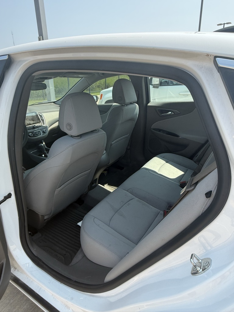 2020 Chevrolet Malibu LS photo 7