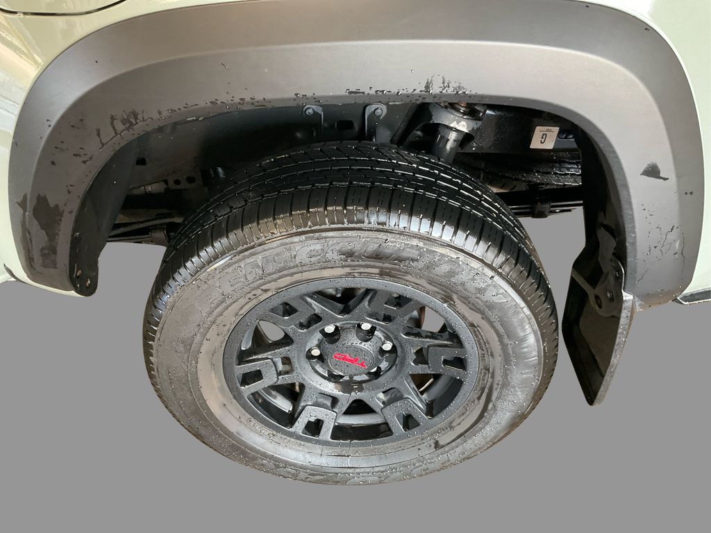 2023 Toyota Tacoma TRD Sport photo 17