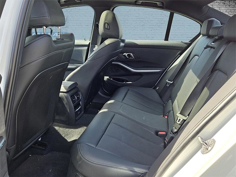 2024 Bmw 330e photo 4