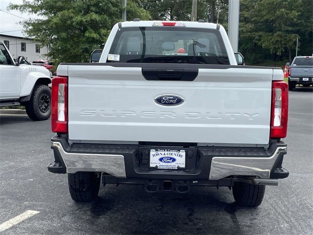 2026 Ford F-250 photo 10