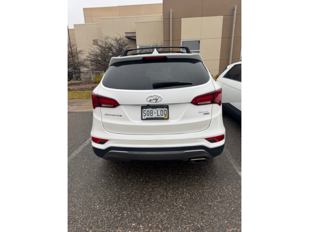 2017 Hyundai Santa Fe Sport photo 3