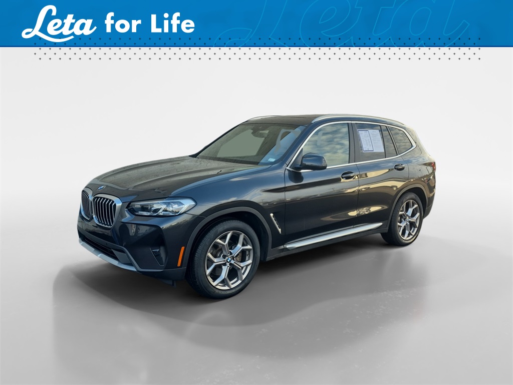 2022 BMW X3 30i's photo