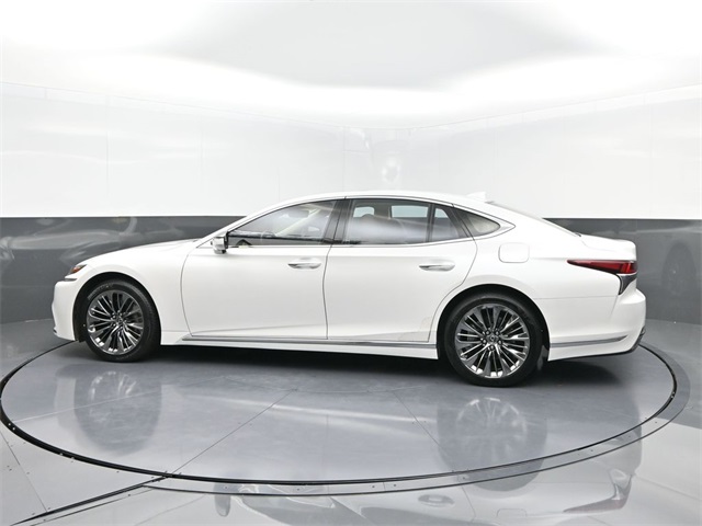 2020 Lexus LS 500 photo 4