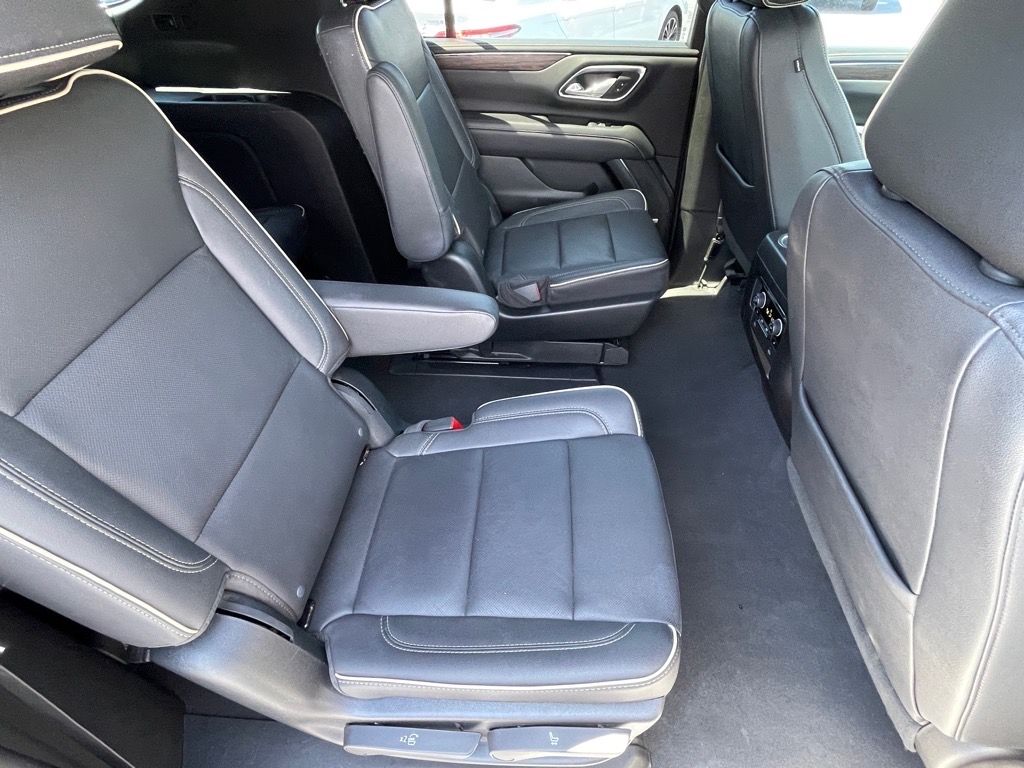 2023 Chevrolet Suburban Premier photo 25