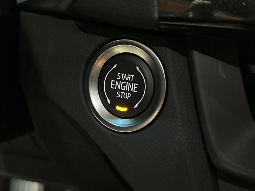 2025 Cadillac CT4 photo 18