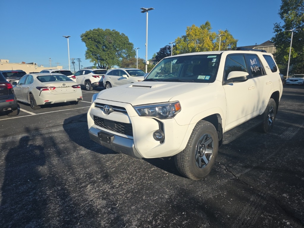 2024 Toyota 4Runner TRD Off-Road photo 3