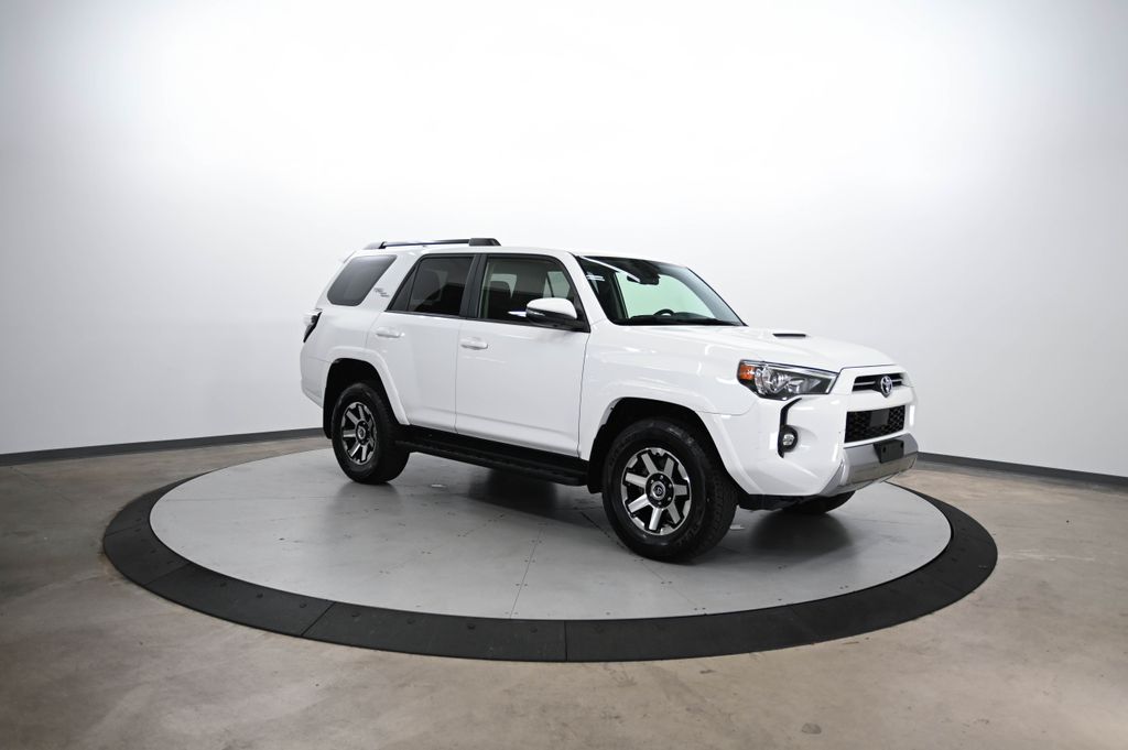 2024 Toyota 4Runner TRD Off-Road Premium photo 2