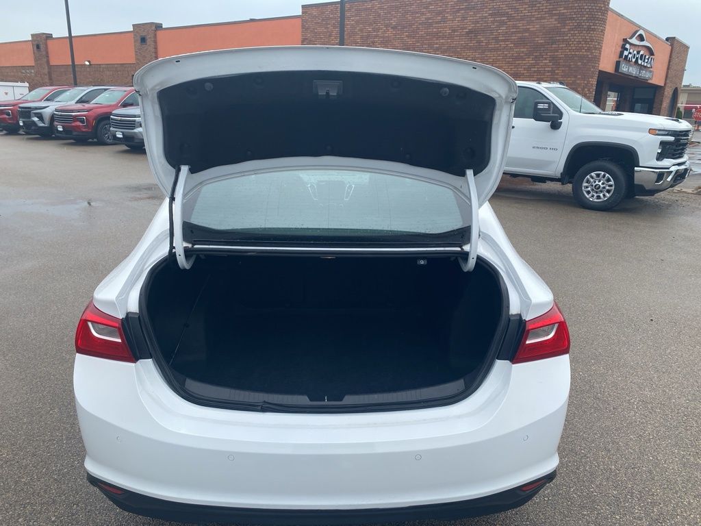 2023 Chevrolet Malibu 1LT photo 11