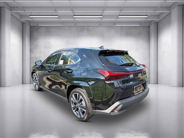 2025 Lexus UX Premium photo 3