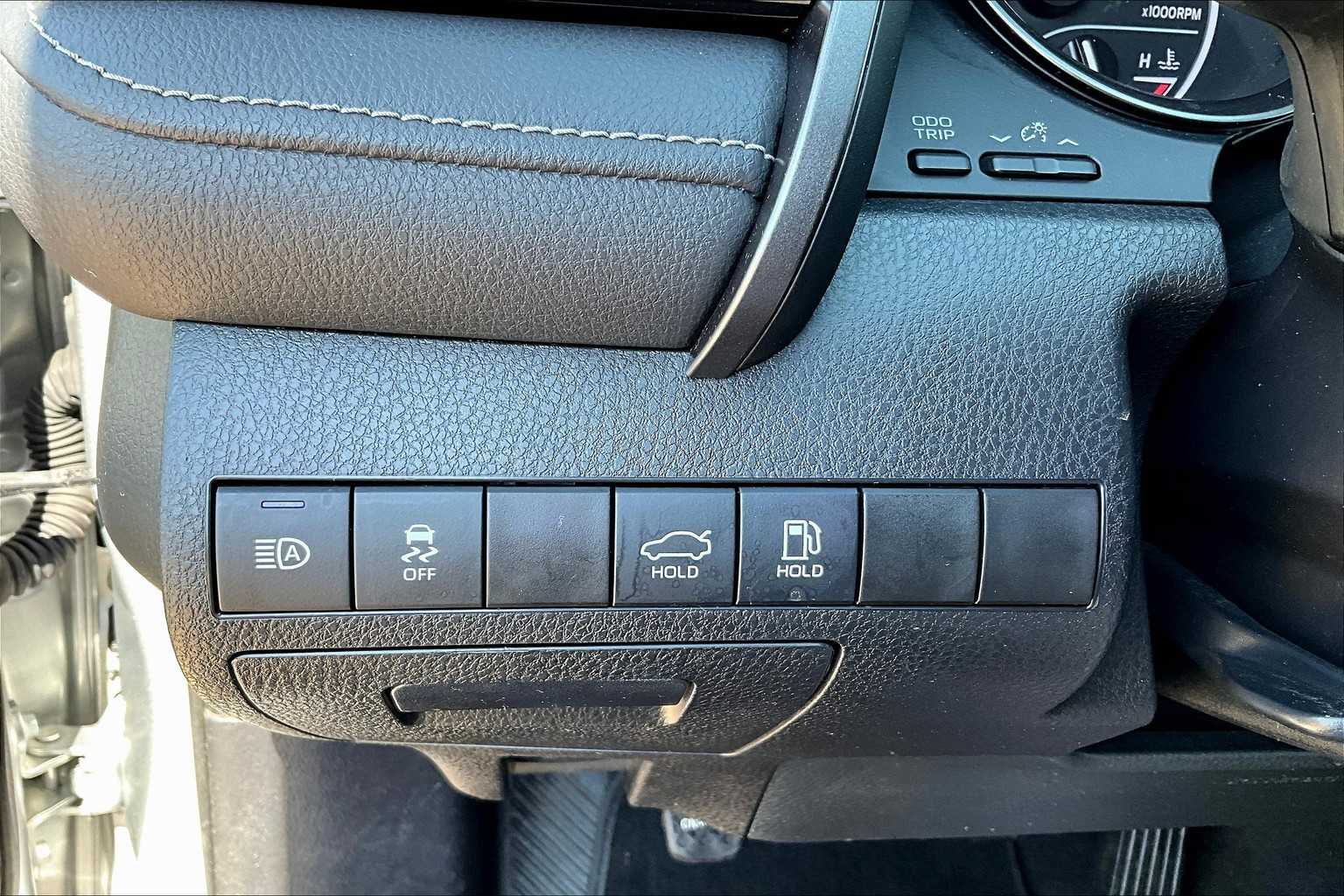 2023 Toyota Camry SE photo 28