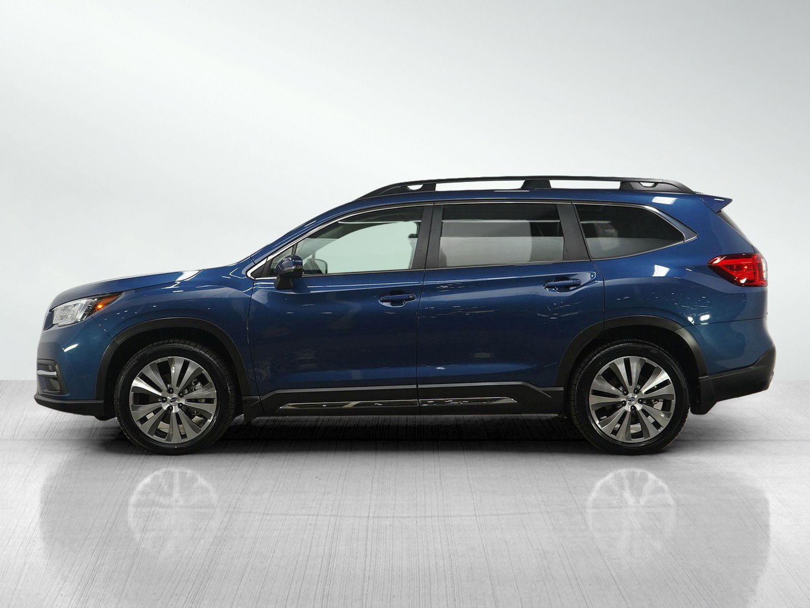 Used 2021 Subaru Ascent Limited with VIN 4S4WMAPD9M3427299 for sale in Burnsville, Minnesota