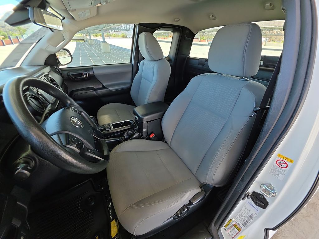2018 Toyota Tacoma SR photo 19