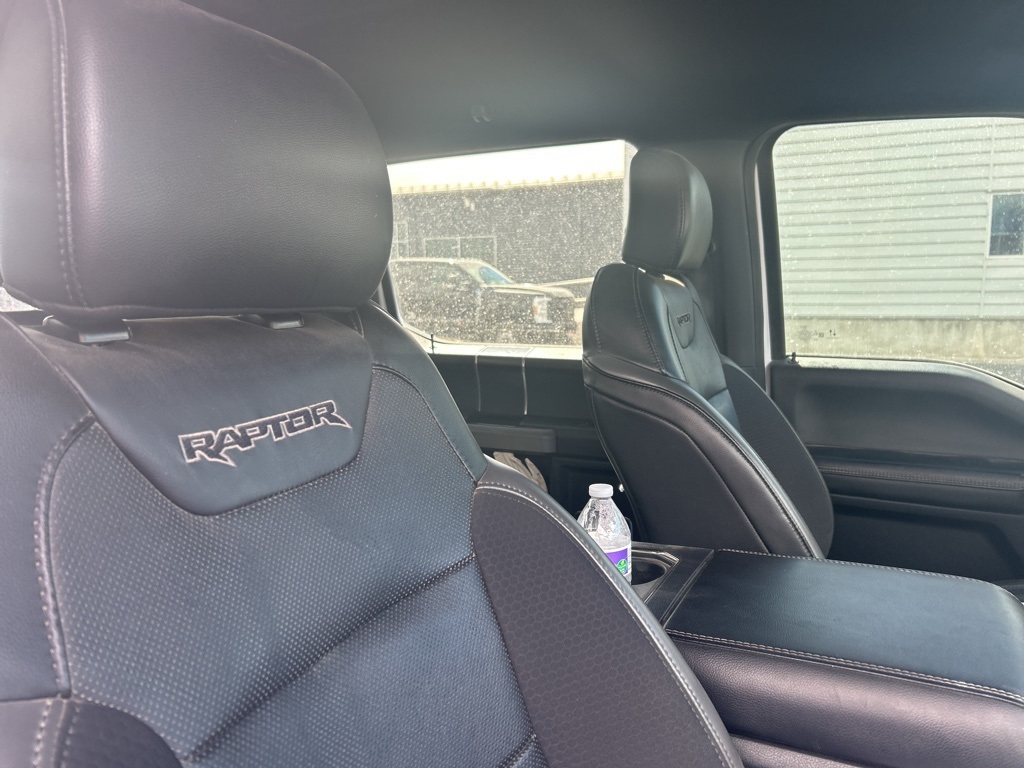 2020 Ford F-150 Raptor photo 3