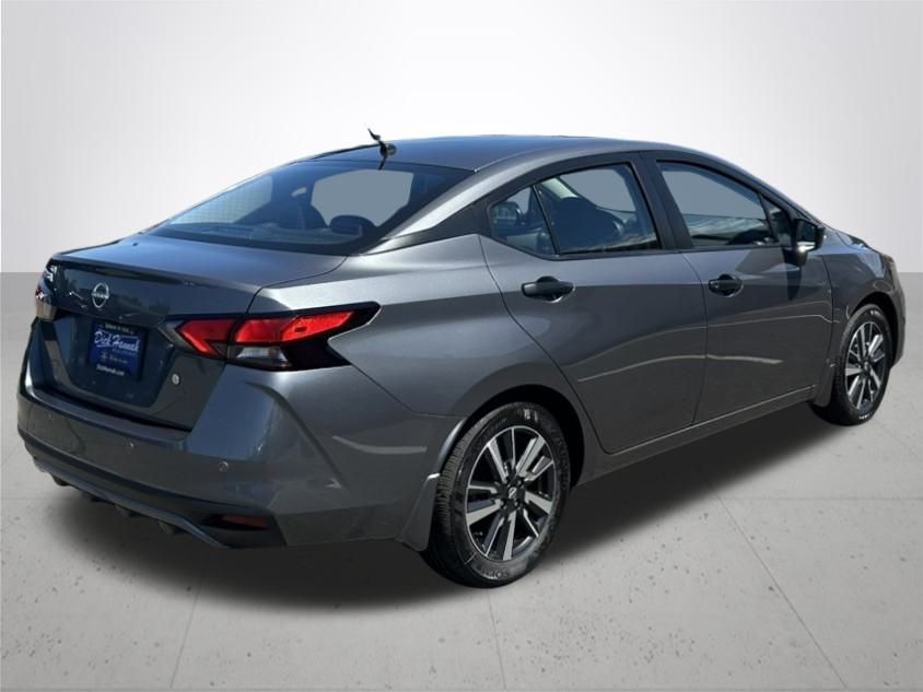 2025 Nissan Versa 1.6 S photo 6