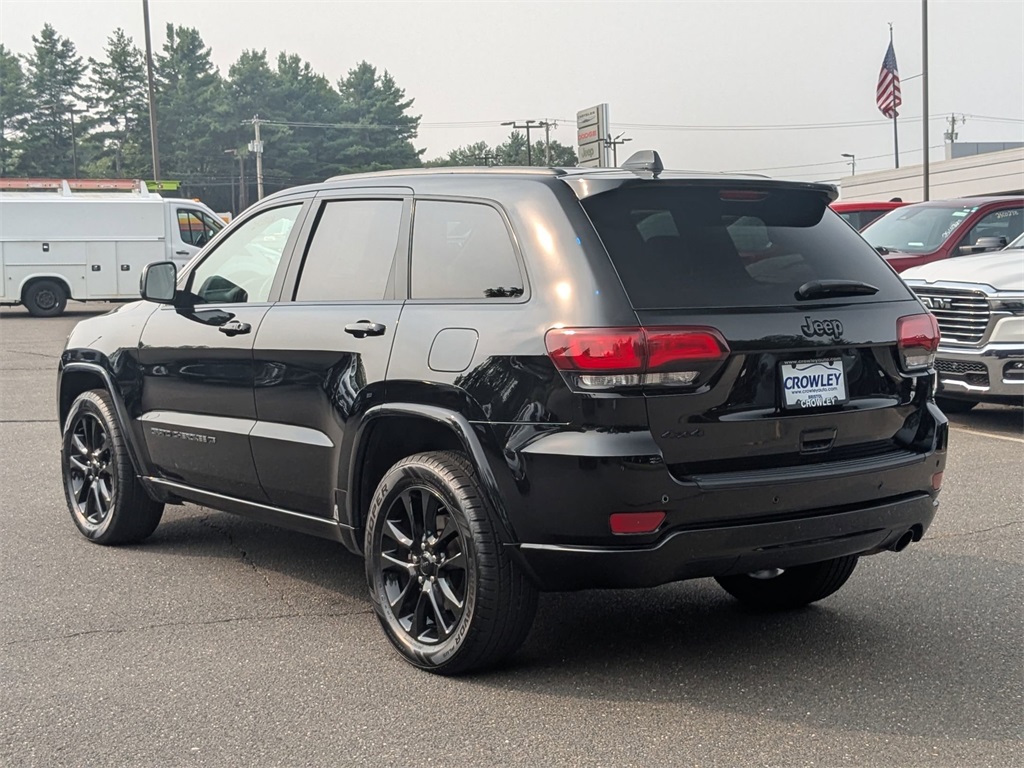 2022 Jeep Cherokee Laredo X photo 2
