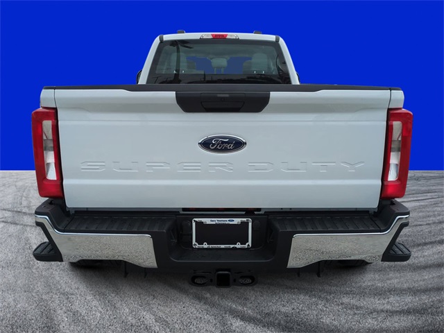 2026 Ford F-350 XL photo 4