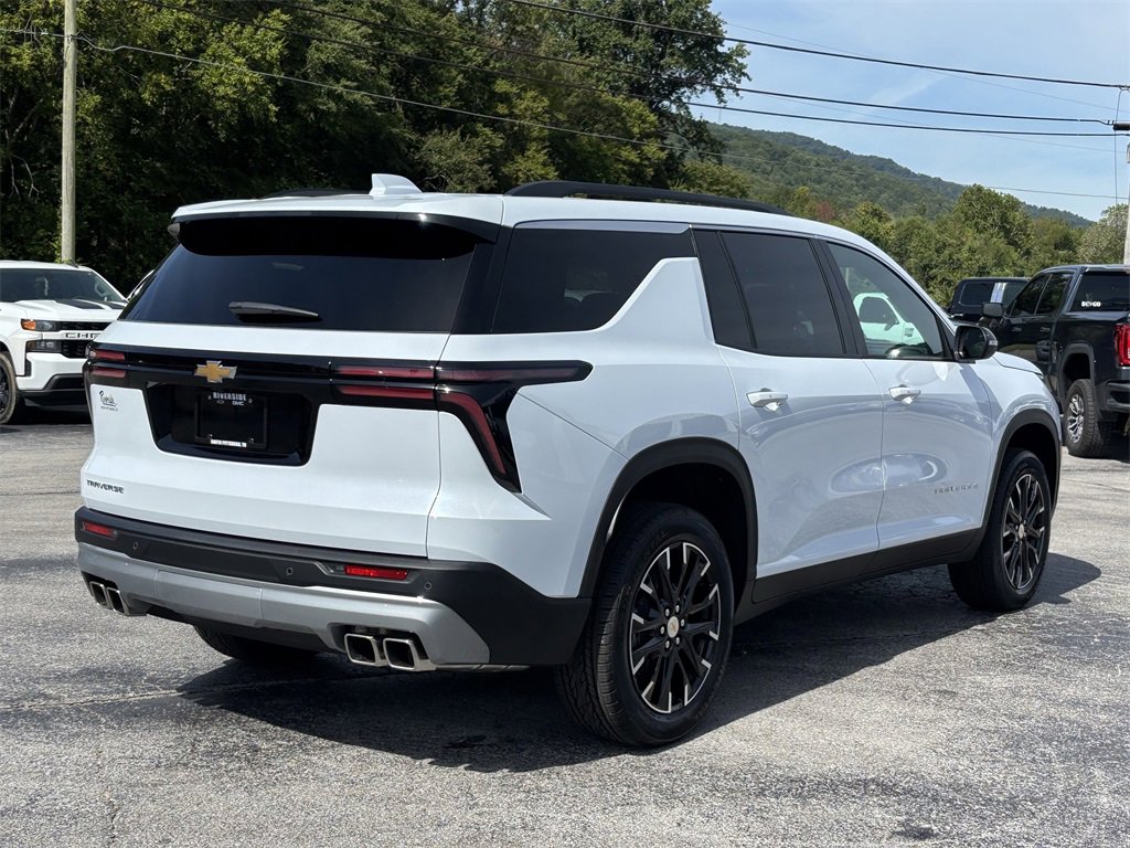 2026 Chevrolet Traverse photo 6