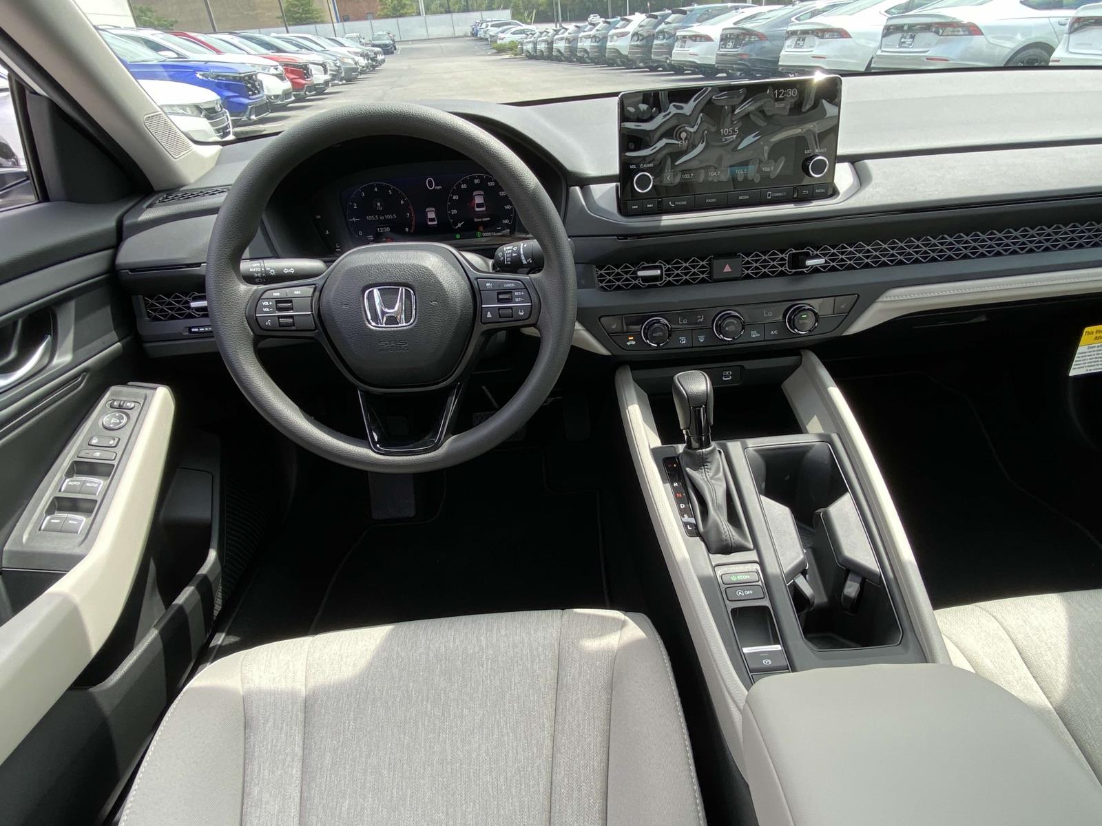 2025 Honda Accord SE photo 4