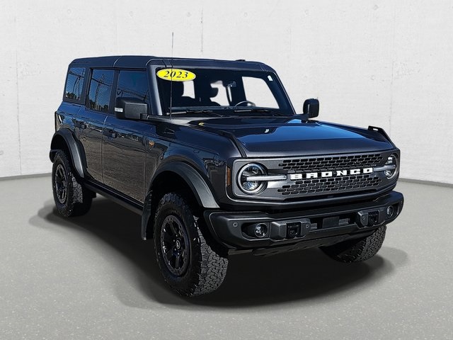 2023 Ford Bronco Badlands photo 3