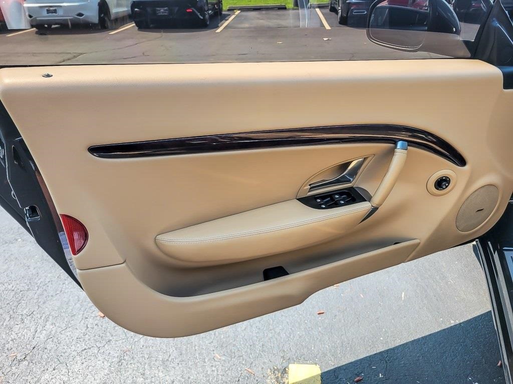 2010 Maserati Granturismo Base photo 15