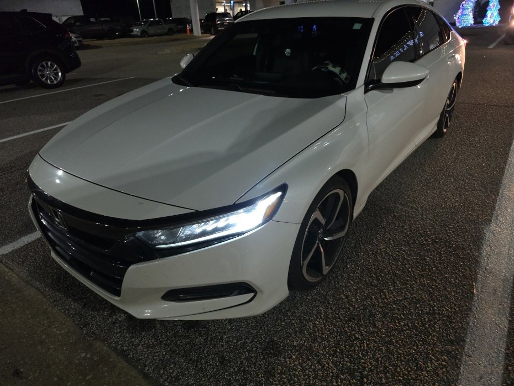 2019 Honda Accord Sport's photo