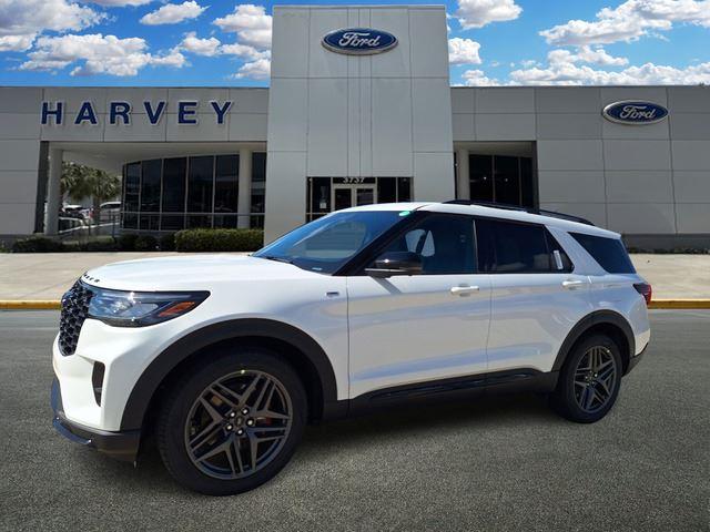 2026 Ford Explorer ST-LINE's photo