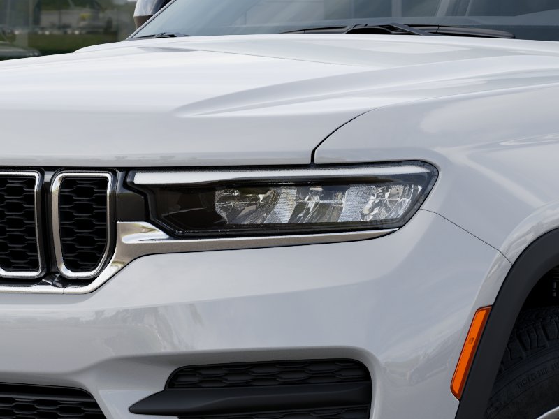 2025 Jeep Grand Cherokee Laredo X photo 4