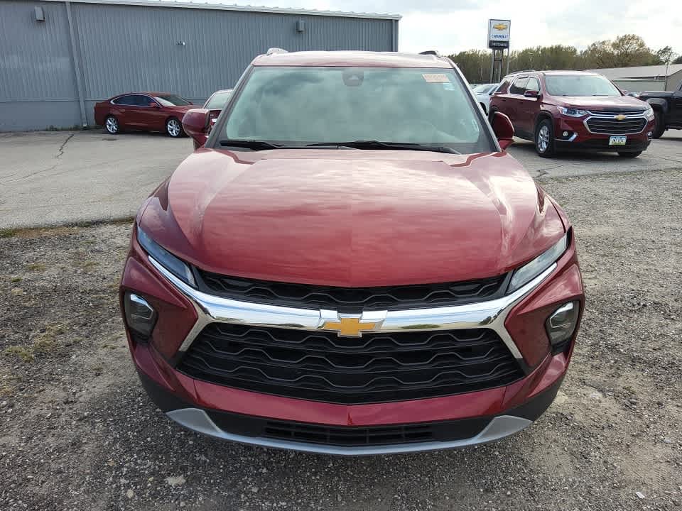 2024 Chevrolet Blazer 2LT photo 2