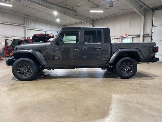 2025 Jeep Gladiator Sport S photo 6