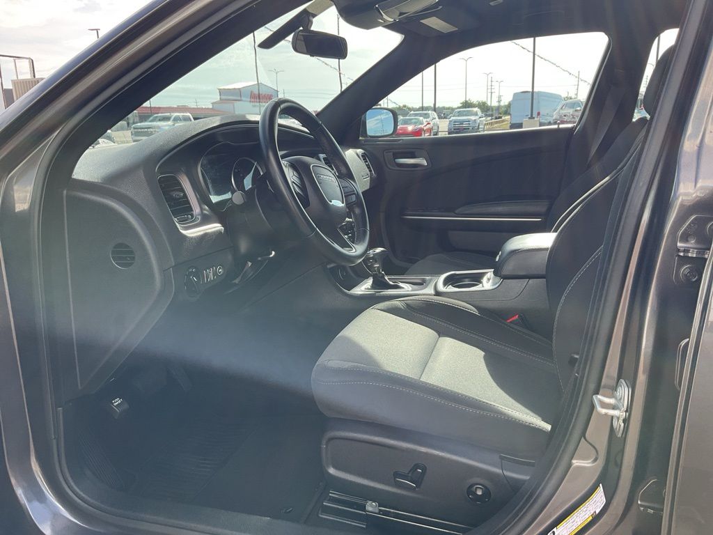 Used 2020 Dodge Charger SXT with VIN 2C3CDXBG5LH179905 for sale in Hutchinson, KS
