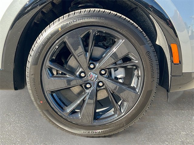 2025 Buick Envision Sport Touring photo 15
